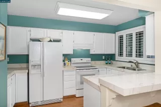 Photo #4: 41112235 Listing