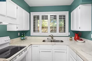 Photo #6: 41112235 Listing