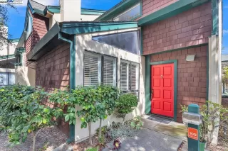 More Details about MLS # 41112247 : 109 HOLLY OAK LN