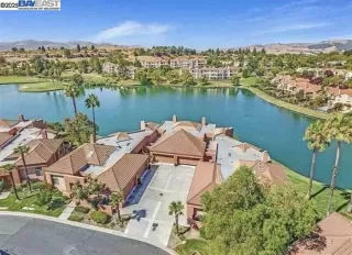 CANYON LAKES Condos for Sale