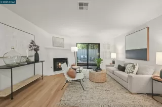 Photo #4: 41112257 Listing