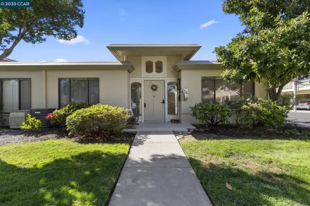 MLS: 41112293 Condo For Sale