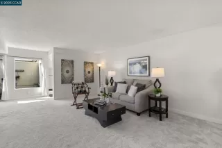 Photo #3: 41112293 Listing