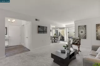 Photo #5: 41112293 Listing