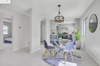 Photo #4: 41112299 Listing