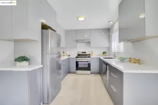 Photo #5: 41112299 Listing