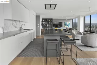 Photo #6: 41112327 Listing