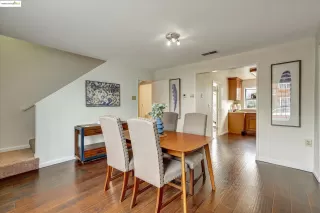 Photo #5: 41112343 Listing 