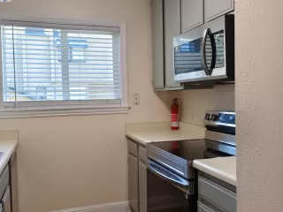 Photo #5: 41112358 Listing 