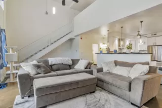 Photo #3: 41112389 Listing