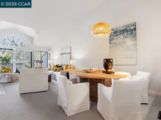 Photo #4: 41112408 Listing 