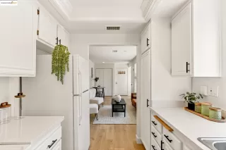 Photo #4: 41112415 Listing