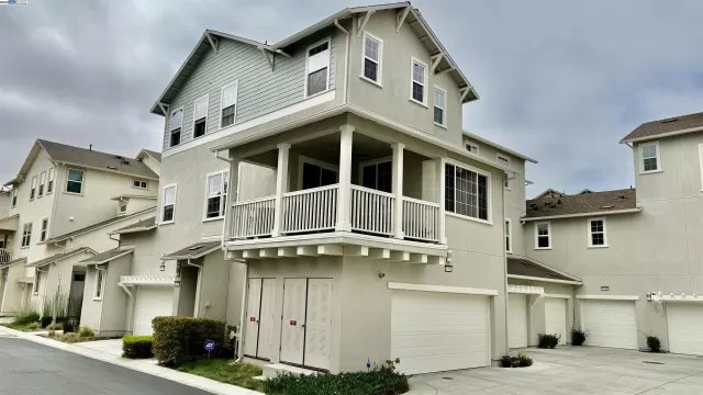 MLS: 41112426 Condo For Sale