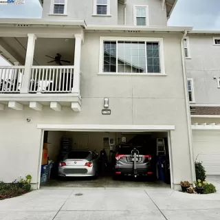 Photo #2: 41112426 Listing