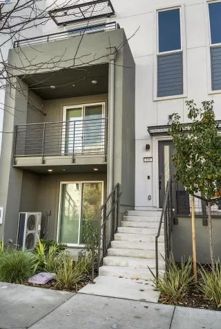 Photo #2: 41112428 Listing 