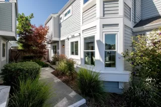 Photo #3: 41112437 Listing