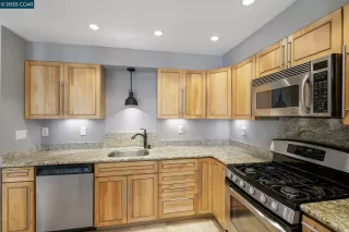 Photo #6: 41112447 Listing