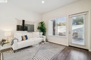 Photo #2: 41112487 Listing 