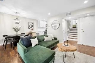 More Details about MLS # 41112504 : 2724 OAK RD # 88