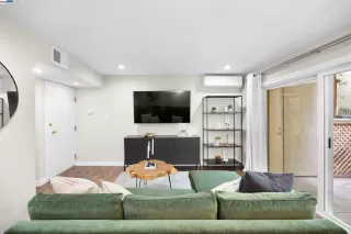 Photo #4: 41112504 Listing