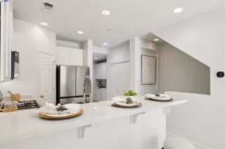 Photo #6: 41112508 Listing