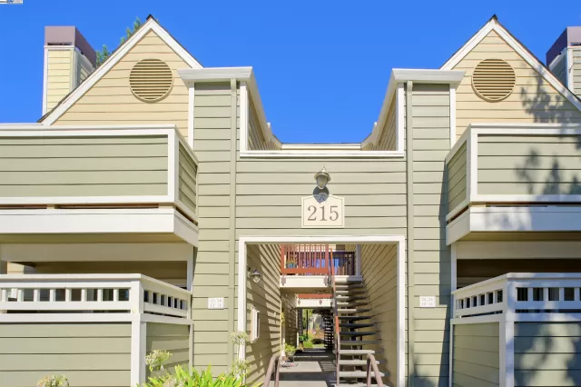 MLS: 41112514 Condo For Sale