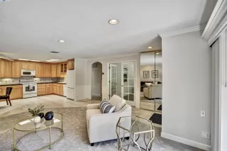 Photo #1: 41112524 Listing