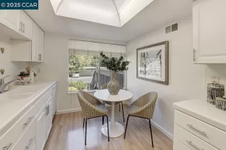 Photo #2: 41112578 Listing