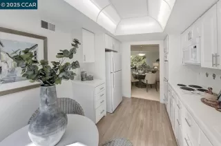 Photo #3: 41112578 Listing