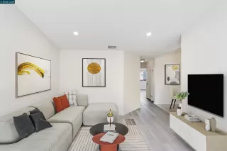 Photo #1: 41112605 Listing 