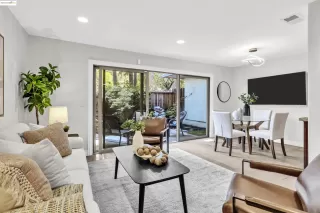 Photo #2: 41112625 Listing