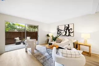 Photo #1: 41112644 Listing 