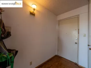 Photo #2: 41112700 Listing