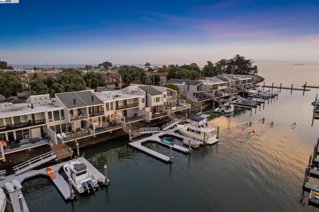 MLS: 41112716 Condo For Sale