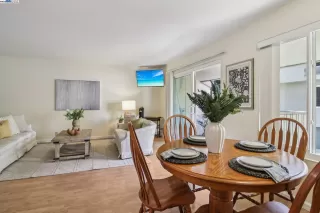 Photo #2: 41112723 Listing 