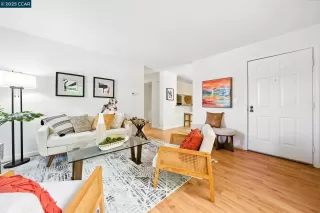 More Details about MLS # 41112725 : 1455 LATOUR LN # 10