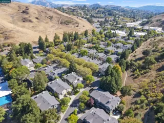 Photo #1: 41112762 Listing