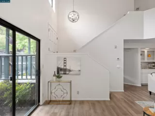 Photo #5: 41112762 Listing