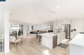 Photo #4: 41112797 Listing