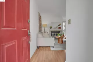 Photo #4: 41112829 Listing