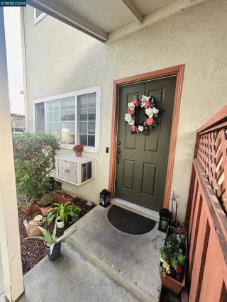 Photo #1: 41112844 Listing 