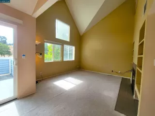 Photo #5: 41112854 Listing