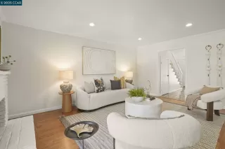 Photo #4: 41112888 Listing 