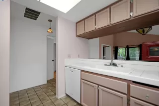 Photo #6: 41112895 Listing 