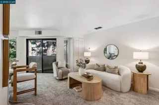 More Details about MLS # 41112915 : 2531 B LUCY LANE