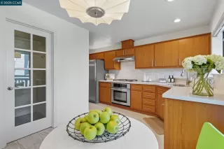 Photo #5: 41112927 Listing 