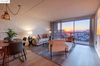 Photo #2: 41112937 Listing