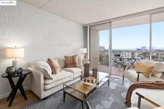 Photo #5: 41112937 Listing