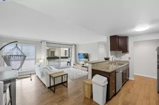 Photo #5: 41112950 Listing