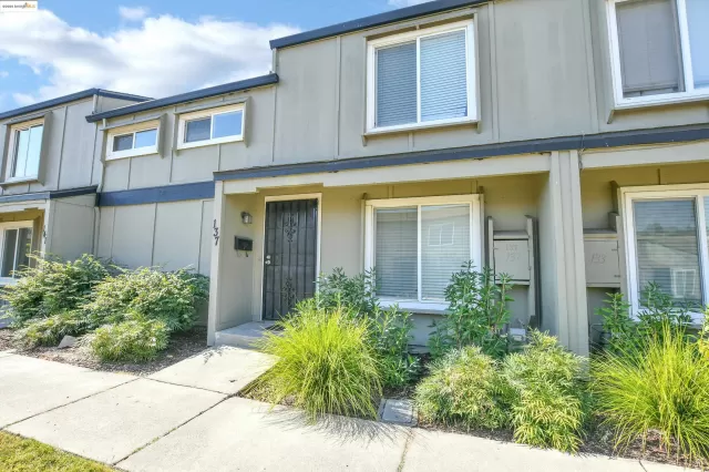 MLS: 41112989 Condo For Sale